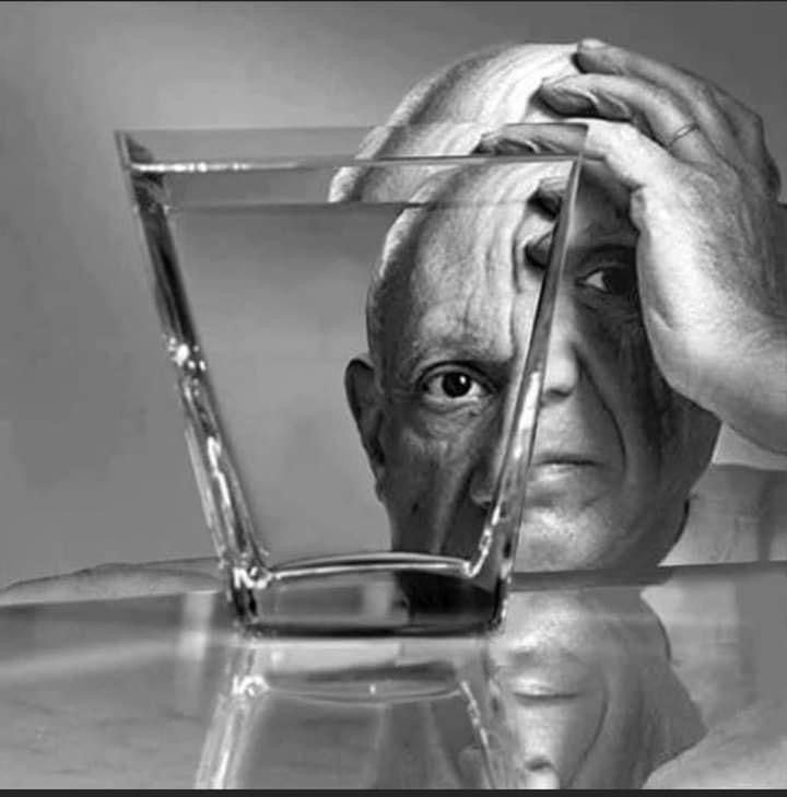 Picasso style painting and wine class Copenhagen art studio